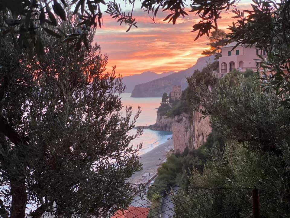 Hotel Riz Finale Ligure Buitenkant foto